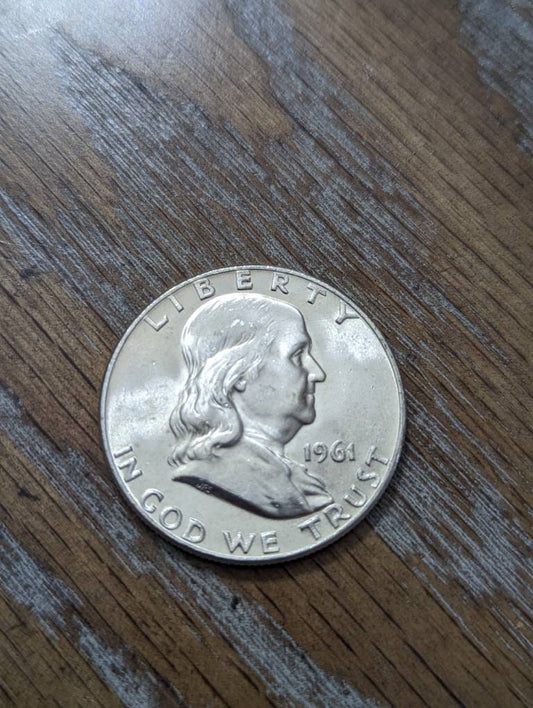 1961d beautiful UNC Ben Franklin silver half dollar, 90 percent silver American coin collecting