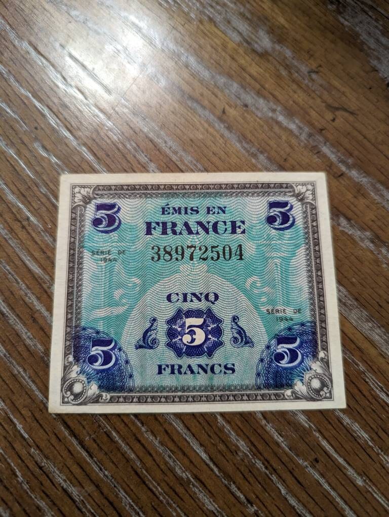 1944 French world war collectible  5 francs military payment certificate, collectible foreign money, great condition