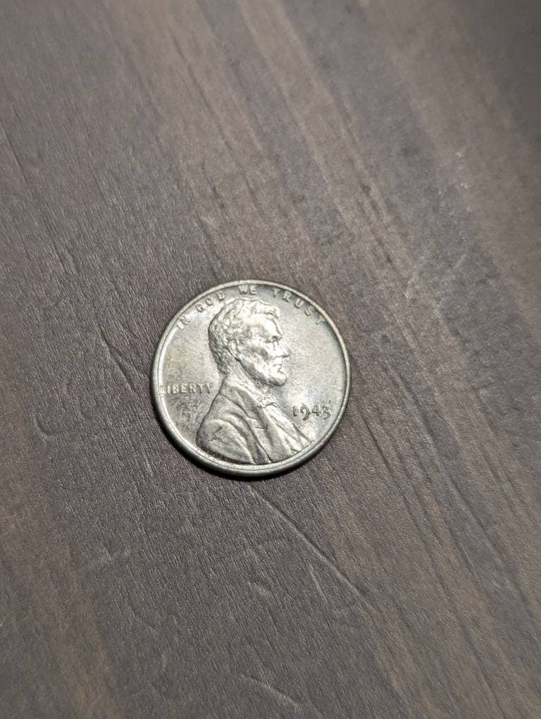 1943 brilliant uncirculated Lincoln steel wheat penny, better date! Antique coin collecting,  gifts for him