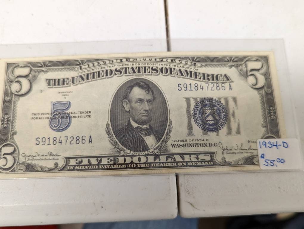 1934 D five dollar silver certificate in Amazing old us paper money. Rare!!
